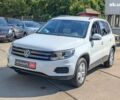 Белый Фольксваген Тигуан, объемом двигателя 2 л и пробегом 125 тыс. км за 13490 $, фото 1 на Automoto.ua
