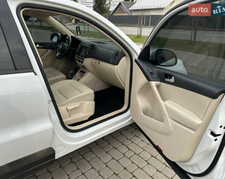 Білий Фольксваген Тігуан, об'ємом двигуна 1.98 л та пробігом 137 тис. км за 13999 $, фото 51 на Automoto.ua