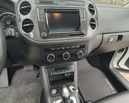 Белый Фольксваген Тигуан, объемом двигателя 2 л и пробегом 126 тыс. км за 14499 $, фото 42 на Automoto.ua