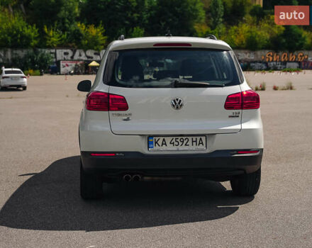 Білий Фольксваген Тігуан, об'ємом двигуна 1.98 л та пробігом 105 тис. км за 12800 $, фото 4 на Automoto.ua