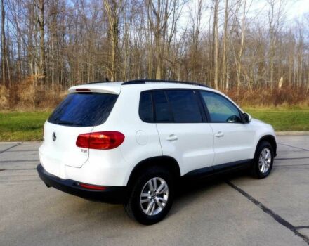 Белый Фольксваген Тигуан, объемом двигателя 2 л и пробегом 70 тыс. км за 8400 $, фото 4 на Automoto.ua