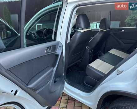 Белый Фольксваген Тигуан, объемом двигателя 2 л и пробегом 208 тыс. км за 13700 $, фото 14 на Automoto.ua