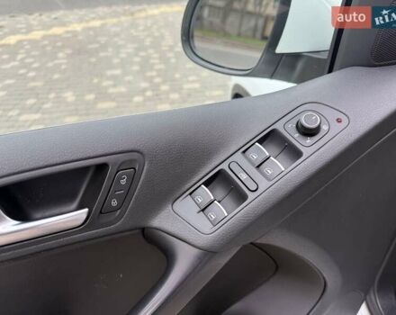 Білий Фольксваген Тігуан, об'ємом двигуна 1.98 л та пробігом 150 тис. км за 13900 $, фото 4 на Automoto.ua