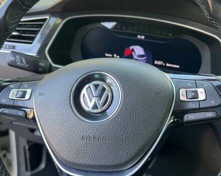 Білий Фольксваген Тігуан, об'ємом двигуна 2 л та пробігом 270 тис. км за 23000 $, фото 27 на Automoto.ua