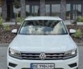 Білий Фольксваген Тігуан, об'ємом двигуна 2 л та пробігом 126 тис. км за 23800 $, фото 3 на Automoto.ua