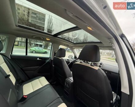 Білий Фольксваген Тігуан, об'ємом двигуна 1.98 л та пробігом 150 тис. км за 13900 $, фото 60 на Automoto.ua