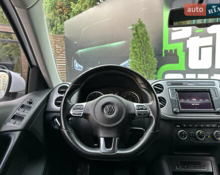 Білий Фольксваген Тігуан, об'ємом двигуна 1.4 л та пробігом 110 тис. км за 14000 $, фото 24 на Automoto.ua