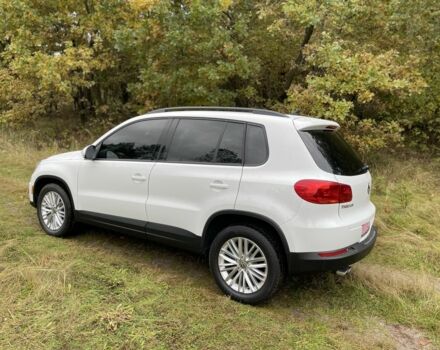 Білий Фольксваген Тігуан, об'ємом двигуна 2 л та пробігом 140 тис. км за 12200 $, фото 2 на Automoto.ua