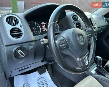 Белый Фольксваген Тигуан, объемом двигателя 2 л и пробегом 208 тыс. км за 13700 $, фото 11 на Automoto.ua