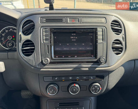 Белый Фольксваген Тигуан, объемом двигателя 1.98 л и пробегом 105 тыс. км за 14490 $, фото 22 на Automoto.ua