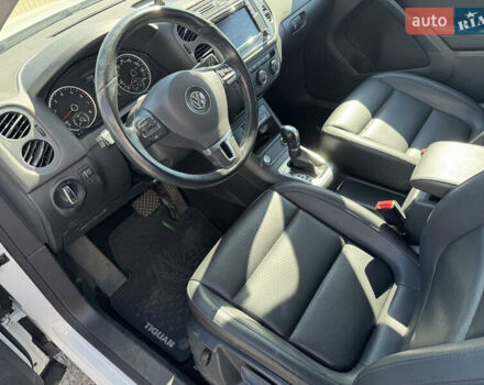 Белый Фольксваген Тигуан, объемом двигателя 1.98 л и пробегом 105 тыс. км за 14490 $, фото 11 на Automoto.ua