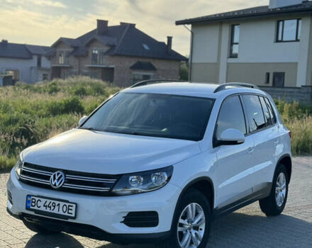 Білий Фольксваген Тігуан, об'ємом двигуна 1.98 л та пробігом 218 тис. км за 13400 $, фото 1 на Automoto.ua
