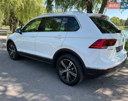 Білий Фольксваген Тігуан, об'ємом двигуна 2 л та пробігом 270 тис. км за 23000 $, фото 9 на Automoto.ua