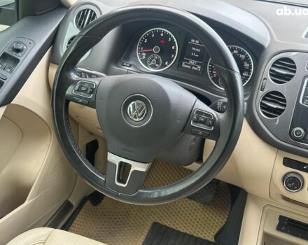 Білий Фольксваген Тігуан, об'ємом двигуна 2 л та пробігом 156 тис. км за 14990 $, фото 20 на Automoto.ua