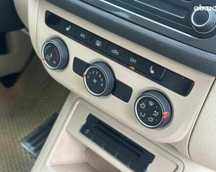 Білий Фольксваген Тігуан, об'ємом двигуна 2 л та пробігом 156 тис. км за 14990 $, фото 24 на Automoto.ua