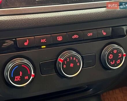 Білий Фольксваген Тігуан, об'ємом двигуна 2 л та пробігом 52 тис. км за 15700 $, фото 18 на Automoto.ua