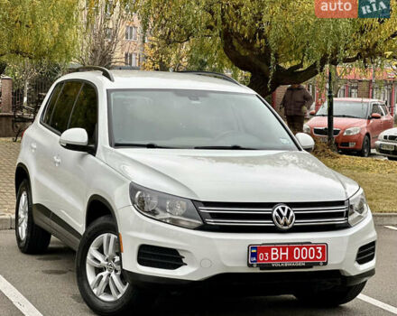 Белый Фольксваген Тигуан, объемом двигателя 2 л и пробегом 228 тыс. км за 12999 $, фото 1 на Automoto.ua