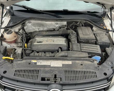 Білий Фольксваген Тігуан, об'ємом двигуна 1.98 л та пробігом 119 тис. км за 15999 $, фото 27 на Automoto.ua