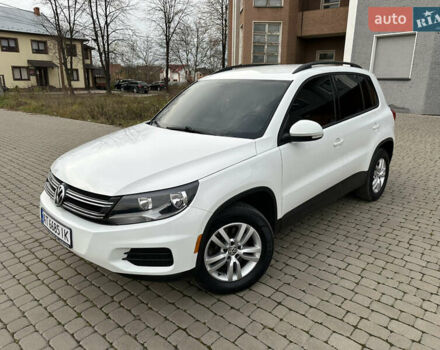 Білий Фольксваген Тігуан, об'ємом двигуна 1.98 л та пробігом 137 тис. км за 13999 $, фото 2 на Automoto.ua