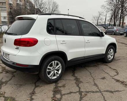 Білий Фольксваген Тігуан, об'ємом двигуна 2 л та пробігом 199 тис. км за 12900 $, фото 1 на Automoto.ua