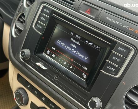 Білий Фольксваген Тігуан, об'ємом двигуна 2 л та пробігом 156 тис. км за 14990 $, фото 25 на Automoto.ua