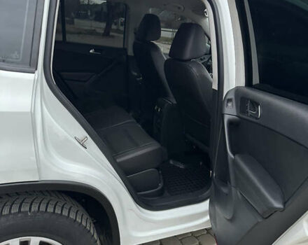 Білий Фольксваген Тігуан, об'ємом двигуна 1.98 л та пробігом 107 тис. км за 13199 $, фото 31 на Automoto.ua