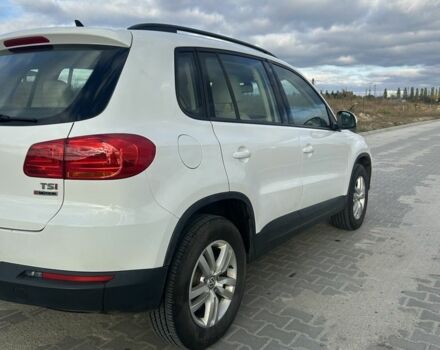 Белый Фольксваген Тигуан, объемом двигателя 2 л и пробегом 170 тыс. км за 12500 $, фото 2 на Automoto.ua