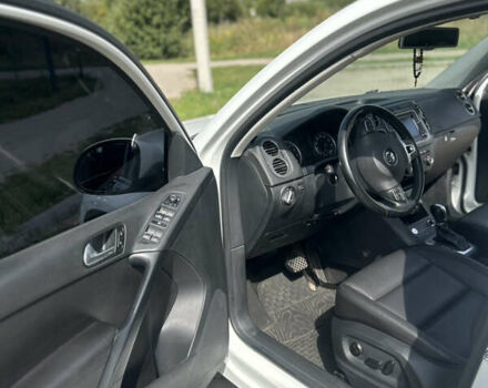 Белый Фольксваген Тигуан, объемом двигателя 1.98 л и пробегом 223 тыс. км за 14400 $, фото 6 на Automoto.ua