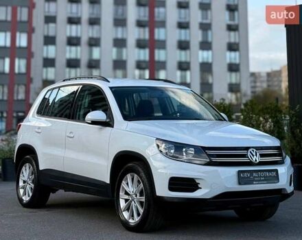 Білий Фольксваген Тігуан, об'ємом двигуна 2 л та пробігом 137 тис. км за 13800 $, фото 11 на Automoto.ua