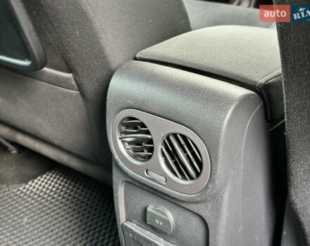 Білий Фольксваген Тігуан, об'ємом двигуна 1.4 л та пробігом 110 тис. км за 14000 $, фото 34 на Automoto.ua