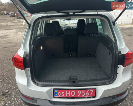 Білий Фольксваген Тігуан, об'ємом двигуна 2 л та пробігом 191 тис. км за 13500 $, фото 28 на Automoto.ua