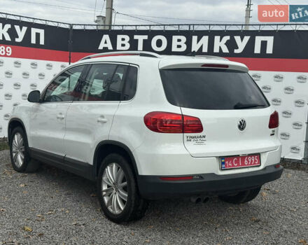 Белый Фольксваген Тигуан, объемом двигателя 2 л и пробегом 186 тыс. км за 12900 $, фото 4 на Automoto.ua