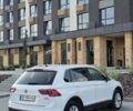 Білий Фольксваген Тігуан, об'ємом двигуна 2 л та пробігом 126 тис. км за 23800 $, фото 1 на Automoto.ua