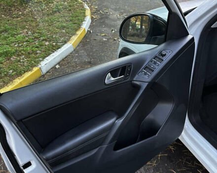 Білий Фольксваген Тігуан, об'ємом двигуна 1.98 л та пробігом 113 тис. км за 16300 $, фото 6 на Automoto.ua