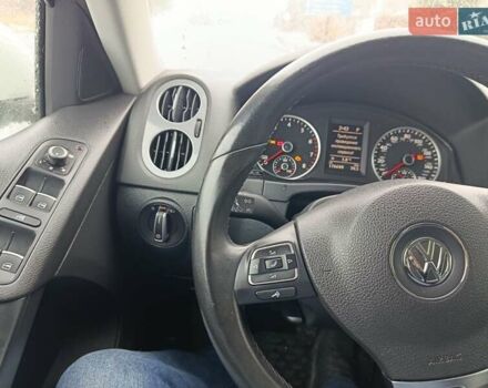 Білий Фольксваген Тігуан, об'ємом двигуна 2 л та пробігом 170 тис. км за 14100 $, фото 7 на Automoto.ua