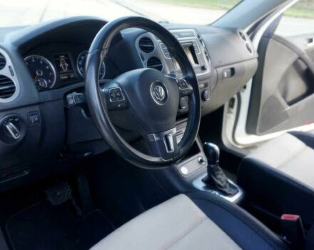 Белый Фольксваген Тигуан, объемом двигателя 2 л и пробегом 70 тыс. км за 8400 $, фото 6 на Automoto.ua