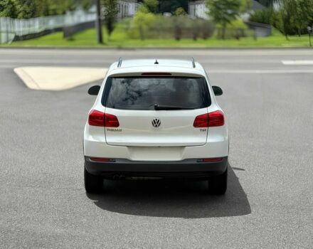 Белый Фольксваген Тигуан, объемом двигателя 2 л и пробегом 80 тыс. км за 6000 $, фото 4 на Automoto.ua