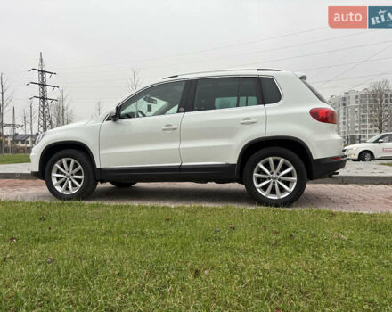 Белый Фольксваген Тигуан, объемом двигателя 2 л и пробегом 126 тыс. км за 14499 $, фото 16 на Automoto.ua