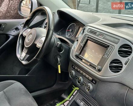 Білий Фольксваген Тігуан, об'ємом двигуна 1.4 л та пробігом 110 тис. км за 14000 $, фото 22 на Automoto.ua