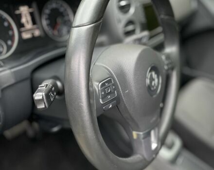 Білий Фольксваген Тігуан, об'ємом двигуна 2 л та пробігом 140 тис. км за 12200 $, фото 5 на Automoto.ua