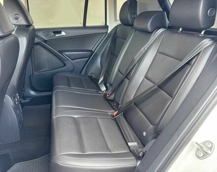 Белый Фольксваген Тигуан, объемом двигателя 2 л и пробегом 78 тыс. км за 8500 $, фото 11 на Automoto.ua