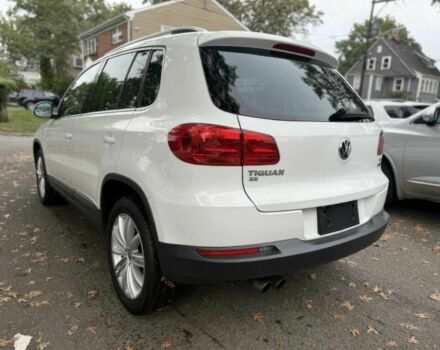Білий Фольксваген Тігуан, об'ємом двигуна 2 л та пробігом 75 тис. км за 16800 $, фото 3 на Automoto.ua