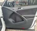 Білий Фольксваген Тігуан, об'ємом двигуна 2 л та пробігом 128 тис. км за 13800 $, фото 8 на Automoto.ua