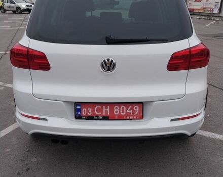 Белый Фольксваген Тигуан, объемом двигателя 2 л и пробегом 138 тыс. км за 12700 $, фото 7 на Automoto.ua