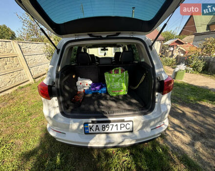 Білий Фольксваген Тігуан, об'ємом двигуна 1.98 л та пробігом 164 тис. км за 15500 $, фото 6 на Automoto.ua