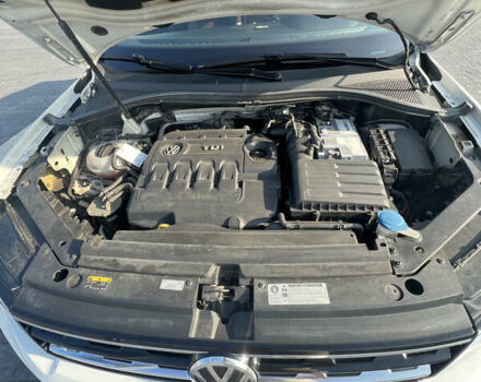 Белый Фольксваген Тигуан, объемом двигателя 1.97 л и пробегом 129 тыс. км за 26500 $, фото 21 на Automoto.ua