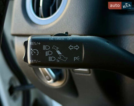 Білий Фольксваген Тігуан, об'ємом двигуна 2 л та пробігом 137 тис. км за 13800 $, фото 25 на Automoto.ua