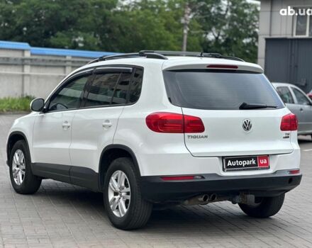Білий Фольксваген Тігуан, об'ємом двигуна 2 л та пробігом 156 тис. км за 14990 $, фото 6 на Automoto.ua