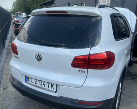 Білий Фольксваген Тігуан, об'ємом двигуна 1.98 л та пробігом 156 тис. км за 14000 $, фото 7 на Automoto.ua