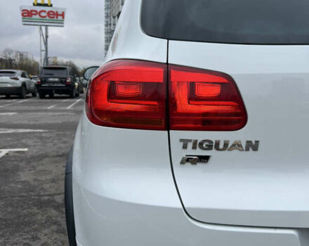 Білий Фольксваген Тігуан, об'ємом двигуна 1.98 л та пробігом 119 тис. км за 15999 $, фото 9 на Automoto.ua